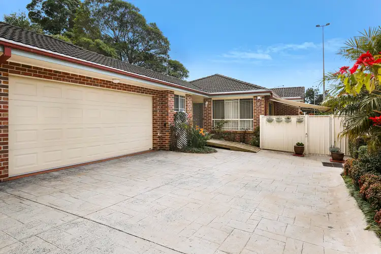 2/17 Karbo Street, Figtree NSW 2525