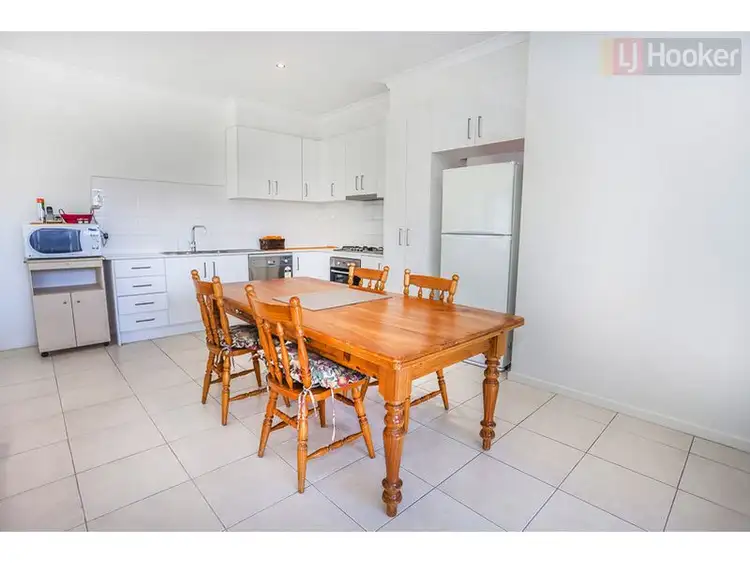 Fourth view of Homely townhouse listing, 5 Densham Way, Craigieburn VIC 3064