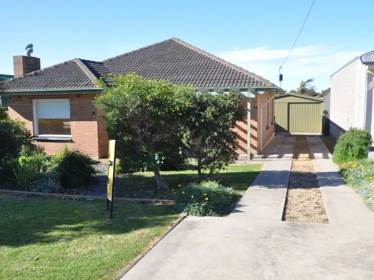 8 Pioneer Ave, Port Elliot SA 5212