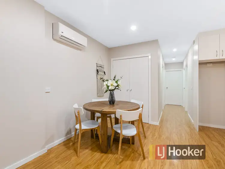Fifth view of Homely house listing, 2/17 Cameron Way, Pakenham VIC 3810