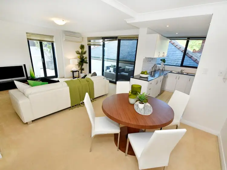 Fourth view of Homely apartment listing, 2/34 Kings Park Road, West Perth WA 6005