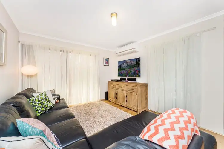 Fifth view of Homely house listing, 7 Tregear Close, Theodore ACT 2905