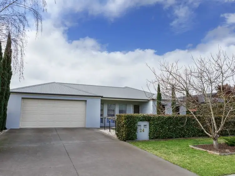 24 Krista Court, Sale VIC 3850