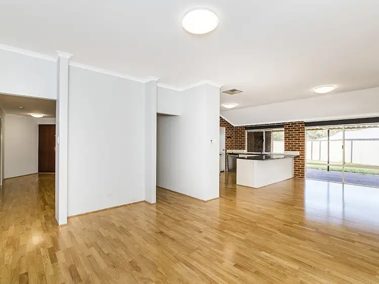 Fifth view of Homely house listing, 5 Glen Ross Chase, Jane Brook WA 6056