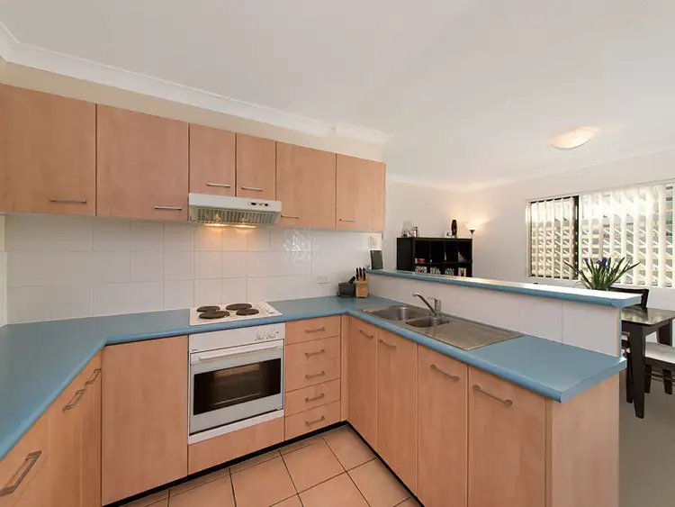 Fourth view of Homely unit listing, 5/66 Depper Street, St Lucia QLD 4067