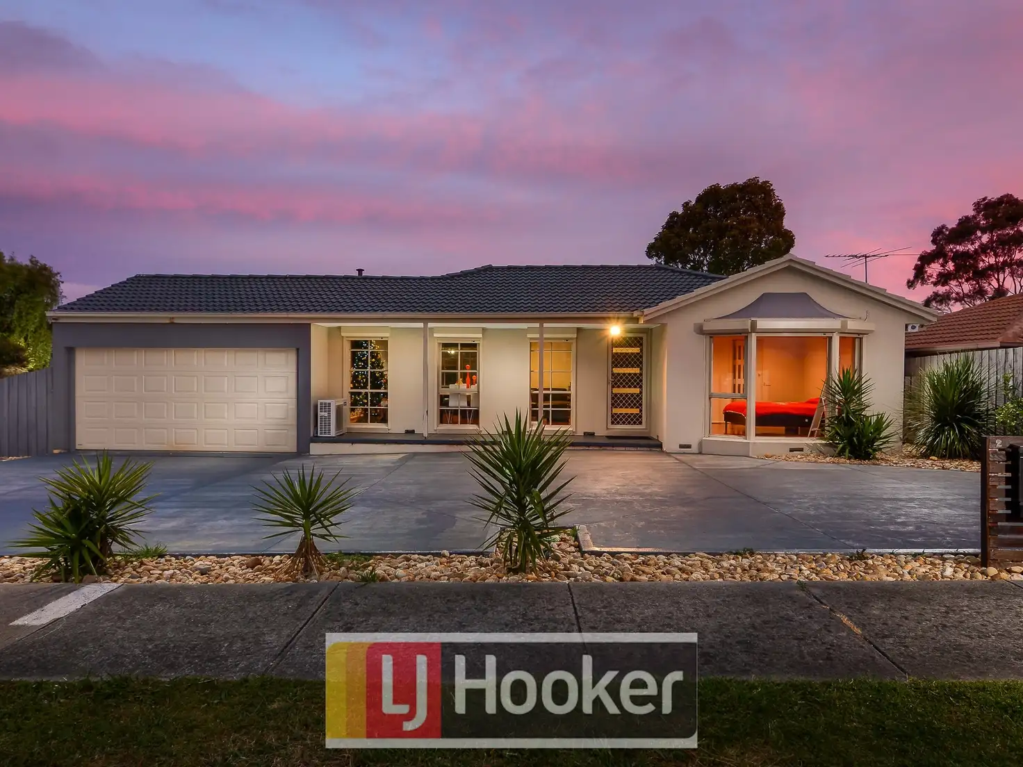 Main view of Homely house listing, 2 Weeden Crescent, Hallam VIC 3803