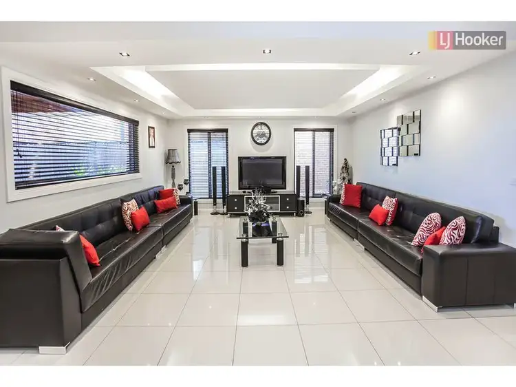 Second view of Homely house listing, 7 Barmah Grange, Greenvale VIC 3059