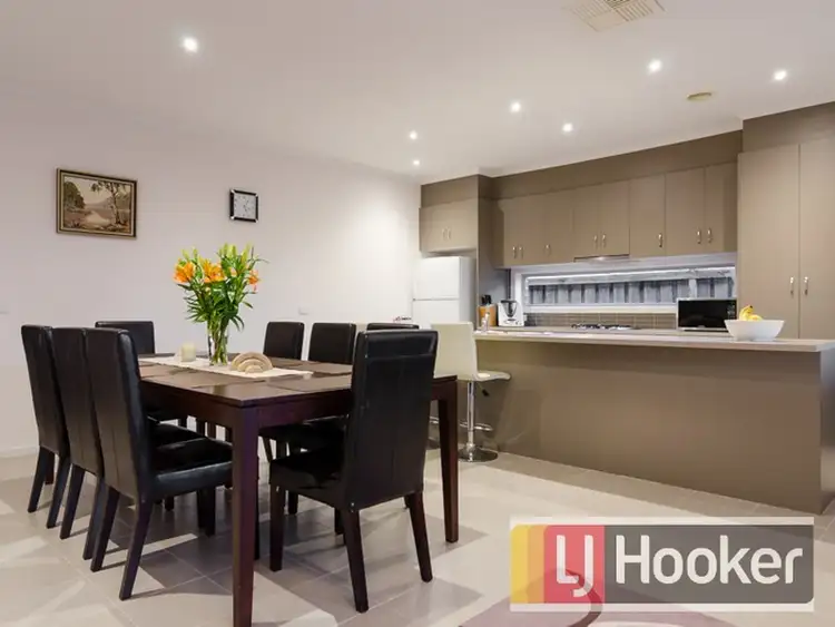 Fifth view of Homely unit listing, Unit 4/7-8 Roseville Court, Berwick VIC 3806
