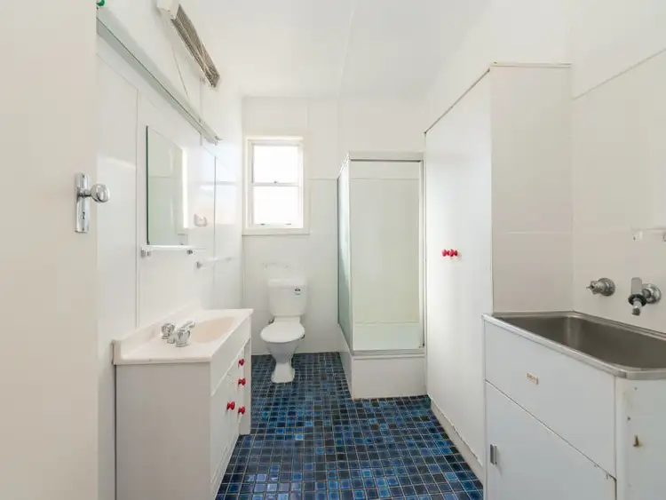 Seventh view of Homely unit listing, 2/111 Robert Street, Tamworth NSW 2340