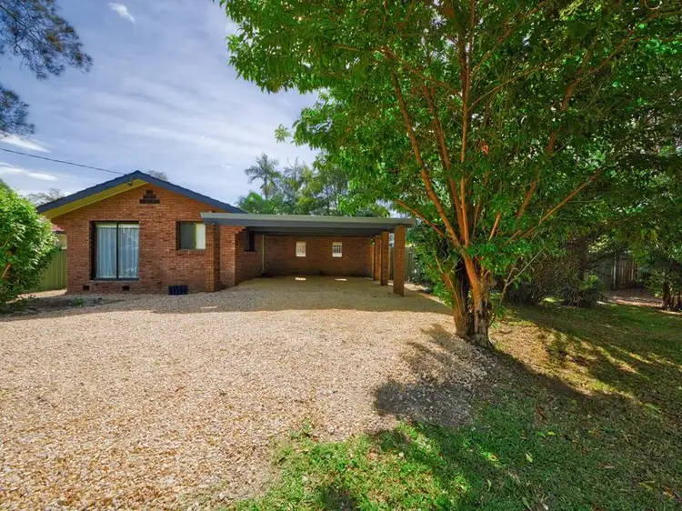 3 Taylor Close