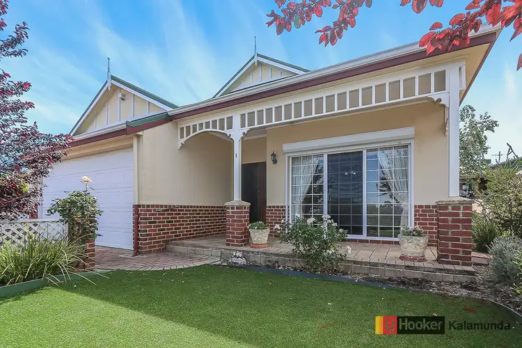 1/11 Brooks Street, Kalamunda WA 6076