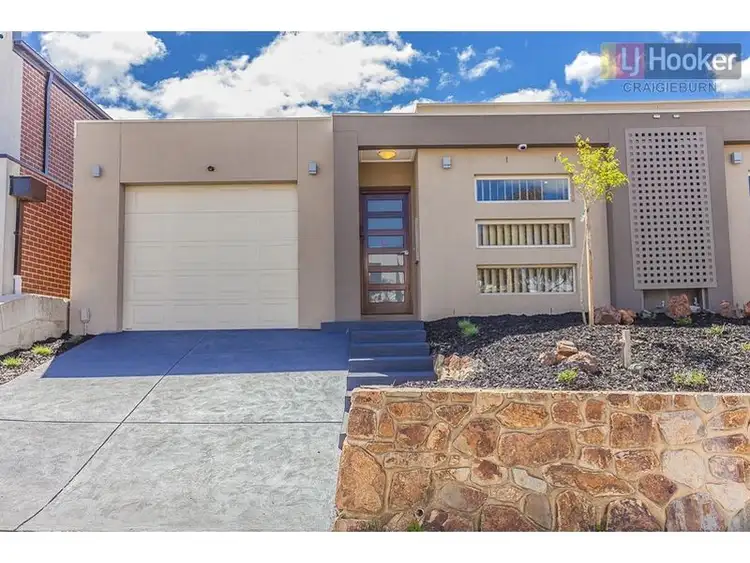 4a Koomba Cres, Roxburgh Park VIC 3064