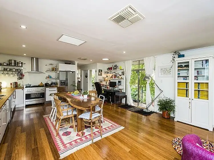 Seventh view of Homely house listing, 20 Woodbridge Drive, Greenmount WA 6056