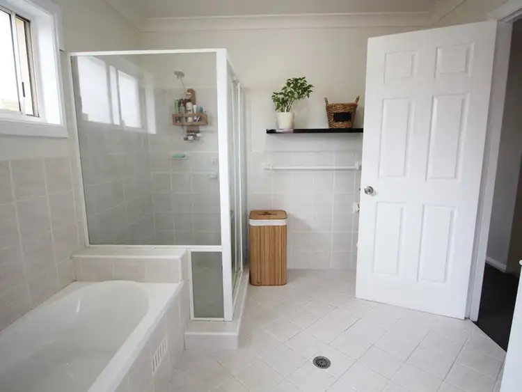 Sixth view of Homely semi-detached listing, 33 Bronzewing Drive, Erina NSW 2250