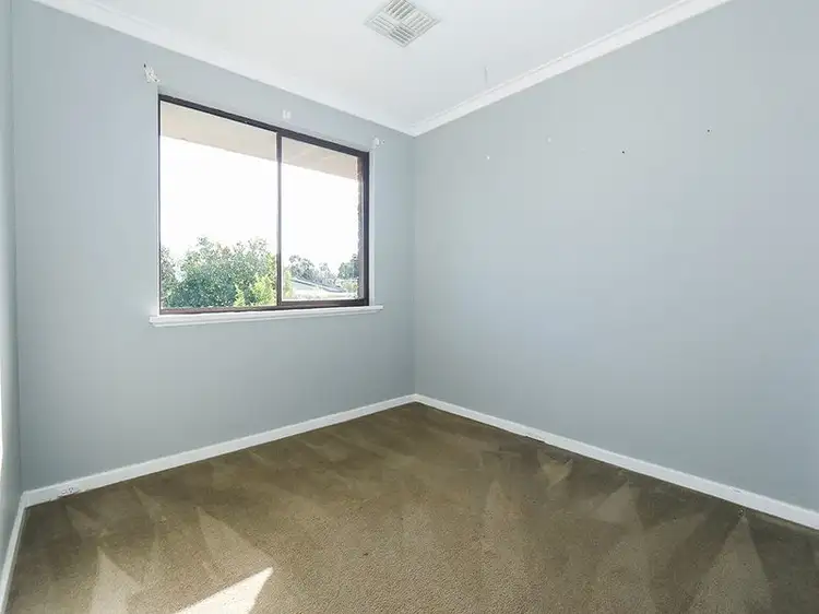 Fifth view of Homely house listing, 1 Chalfont Way, Swan View WA 6056