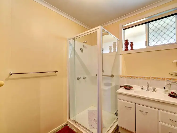 Fifth view of Homely unit listing, 2/61 Cortes Drive, Thabeban QLD 4670