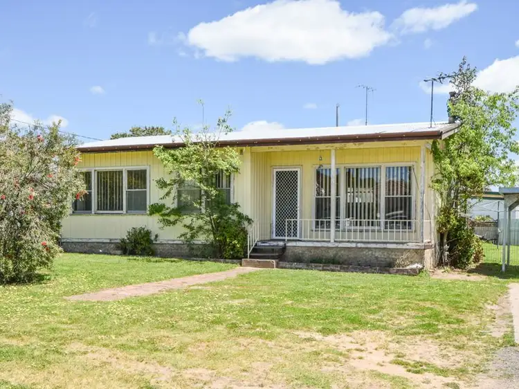 Fifth view of Homely house listing, 33 Thornhill Street, Young NSW 2594