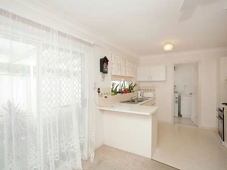Fifth view of Homely villa listing, 3/37 Old Bar Road, Old Bar NSW 2430