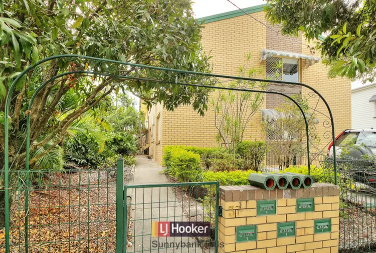 Fourth view of Homely apartment listing, 1/37 Vera Street, Greenslopes QLD 4120
