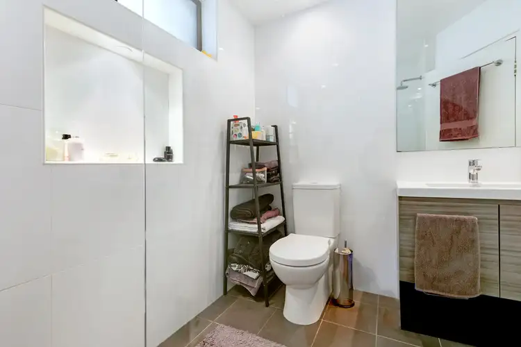 Fourth view of Homely apartment listing, 2/31 Westminster Avenue, Dee Why NSW 2099