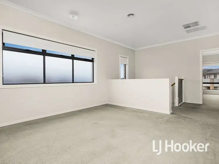 Sixth view of Homely house listing, 16 Seafarer Way, Sanctuary Lakes VIC 3030