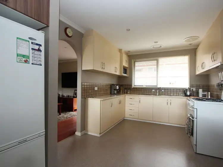 Second view of Homely house listing, 10 Chatswood Avenue, Langwarrin VIC 3910