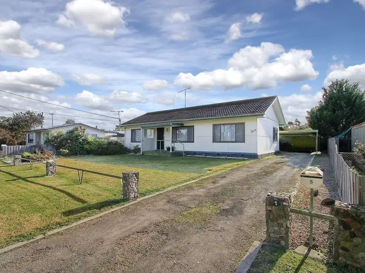 Main view of Homely house listing, 5 Dawson Street, Stratford VIC 3862