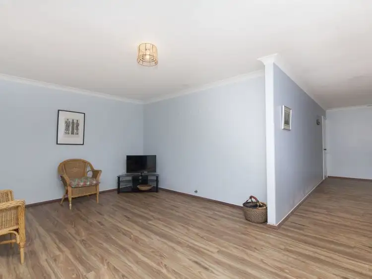 Sixth view of Homely house listing, 5 Bolton Way, Orelia WA 6167