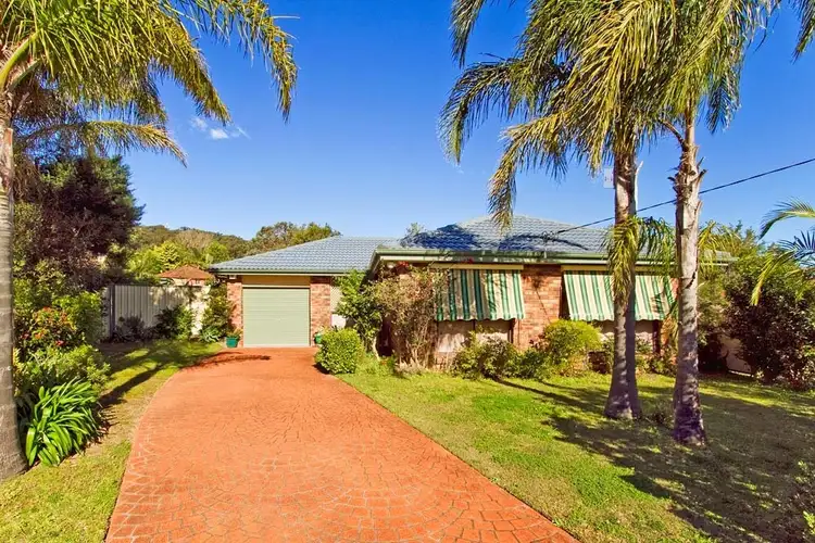 6 Zora Place, Bateau Bay NSW 2261