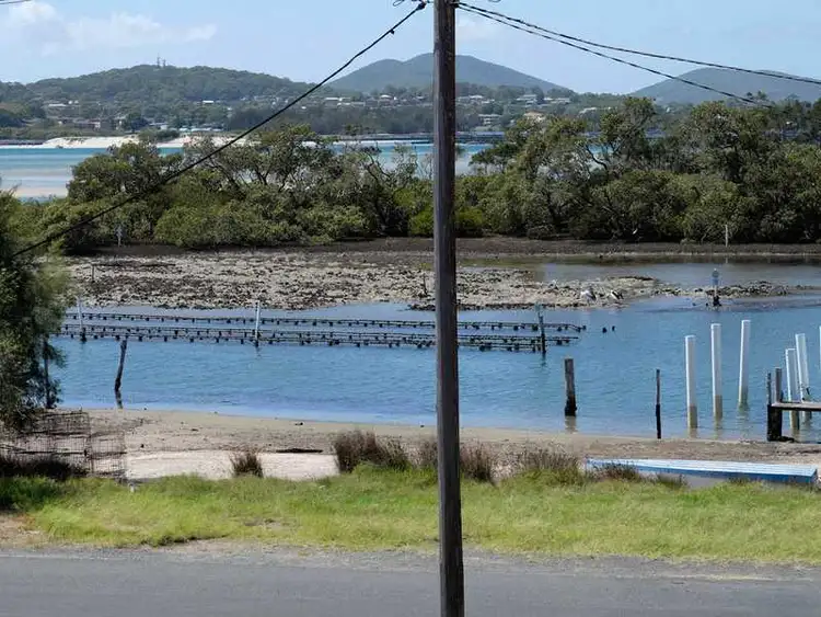 Fifth view of Homely unit listing, 4/27 Point Road 'Moondarra', Tuncurry NSW 2428