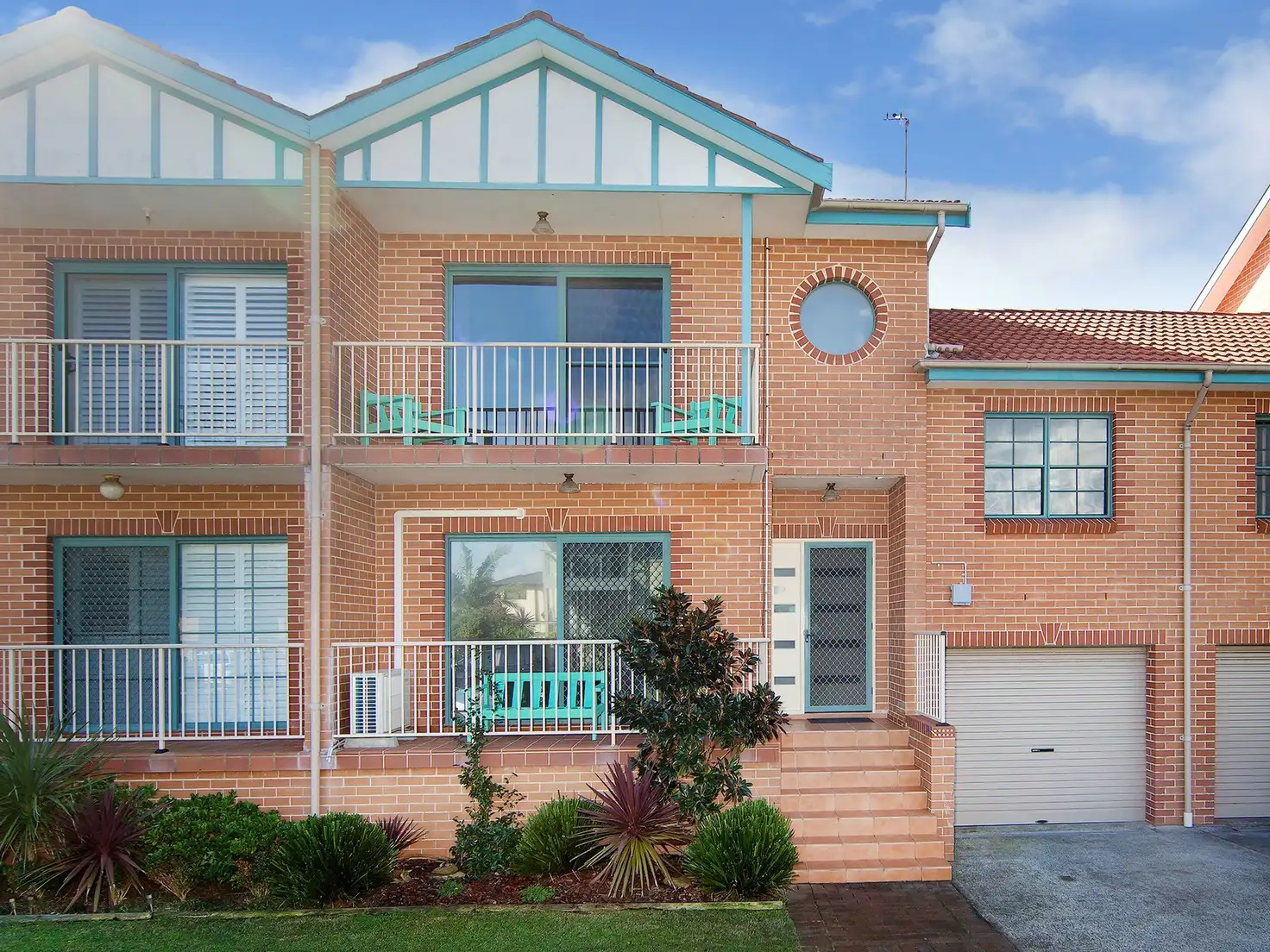 Main view of Homely townhouse listing, 2/86 Hutton Road, The Entrance North NSW 2261