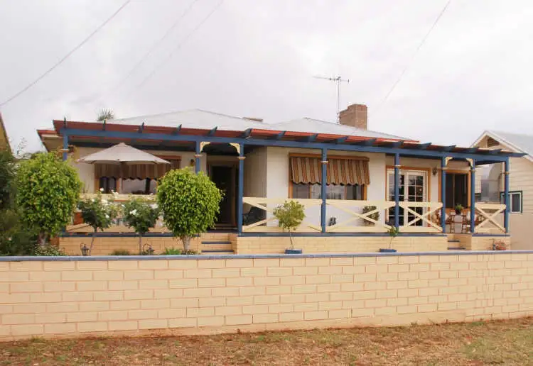 Main view of Homely house listing, 586 O'Neill Street, Broken Hill NSW 2880