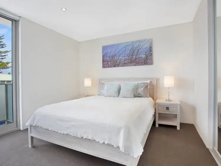 Fourth view of Homely unit listing, 8/17 Surfview Road, Mona Vale NSW 2103