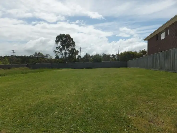 18 Flemington Rise, Officer VIC 3809