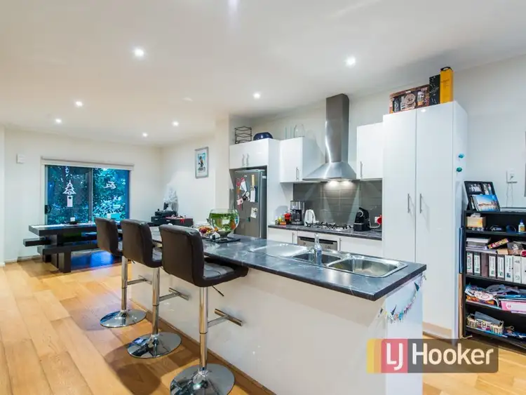 Second view of Homely townhouse listing, 15/11 Howqua Place, Pakenham VIC 3810