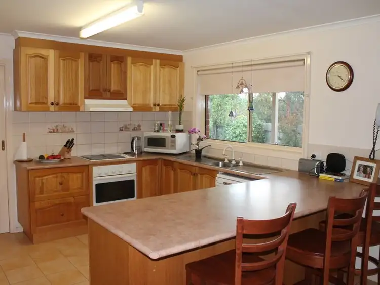 Fourth view of Homely house listing, 16 Alvin Court, Bairnsdale VIC 3875