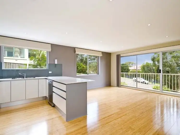 Main view of Homely unit listing, 2/12 Seaview Avenue, Newport NSW 2106