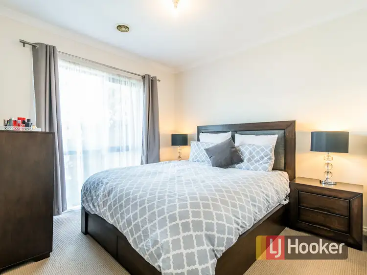 Sixth view of Homely unit listing, 2/15 Plateau Crescent, Hampton Park VIC 3976