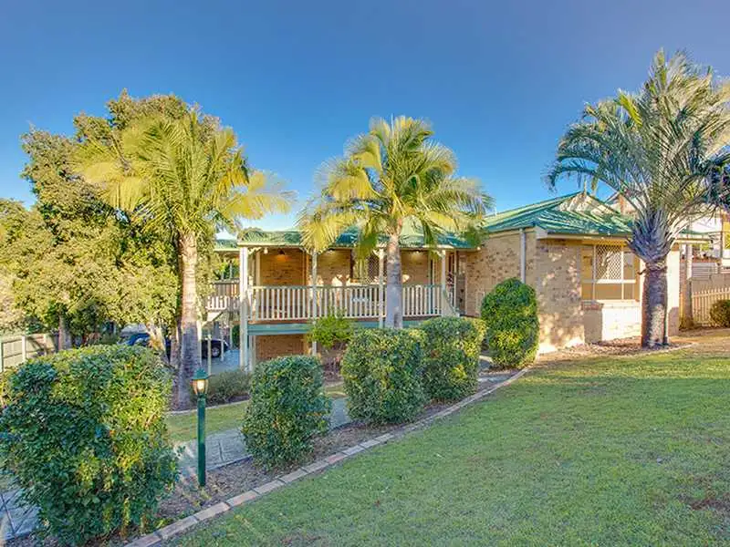 Main view of Homely house listing, 39 Hillenvale Avenue, Arana Hills QLD 4054