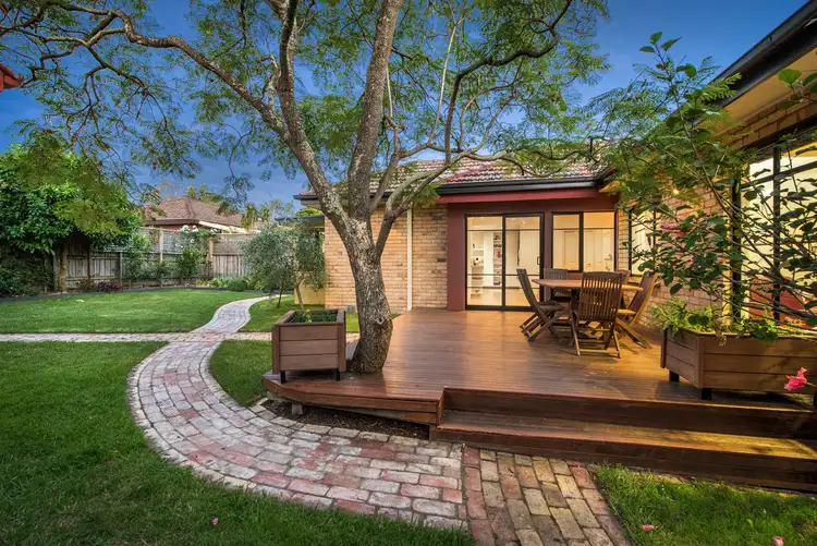 1 Jolie Grove, Box Hill VIC 3128