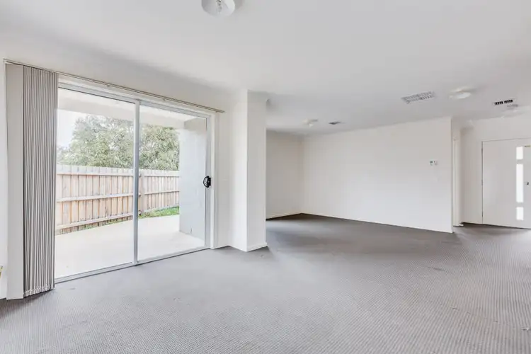 Fifth view of Homely townhouse listing, 1/8 Silverdale Drive, Darley VIC 3340