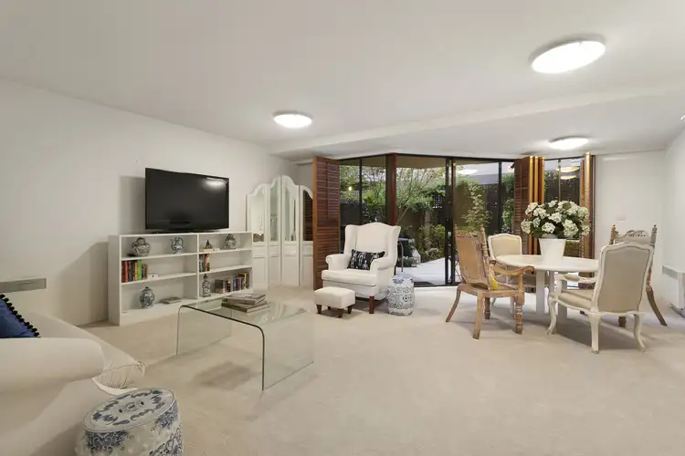 Fourth view of Homely apartment listing, 4/27 Queens Road, Melbourne VIC 3004