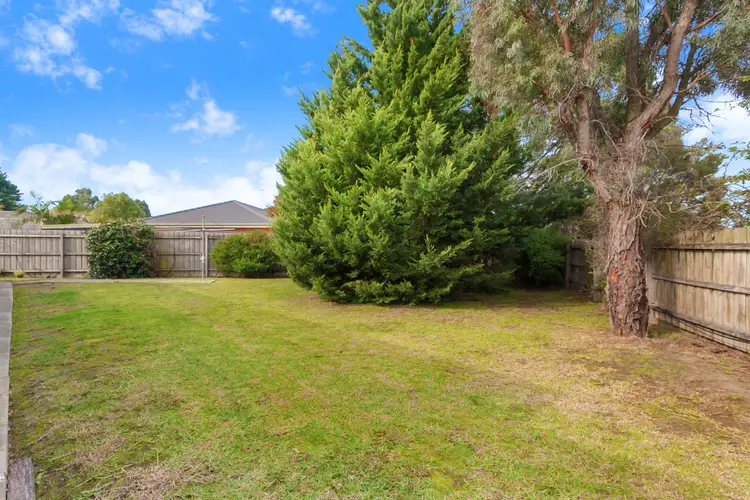 Sixth view of Homely unit listing, 2/14 Cyprus Place, Pakenham VIC 3810