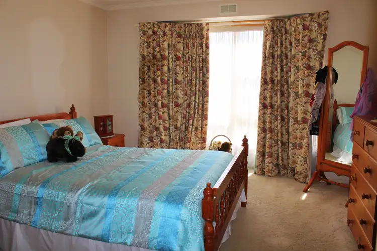 Fourth view of Homely house listing, 18 Duncan Street, Narre Warren VIC 3805