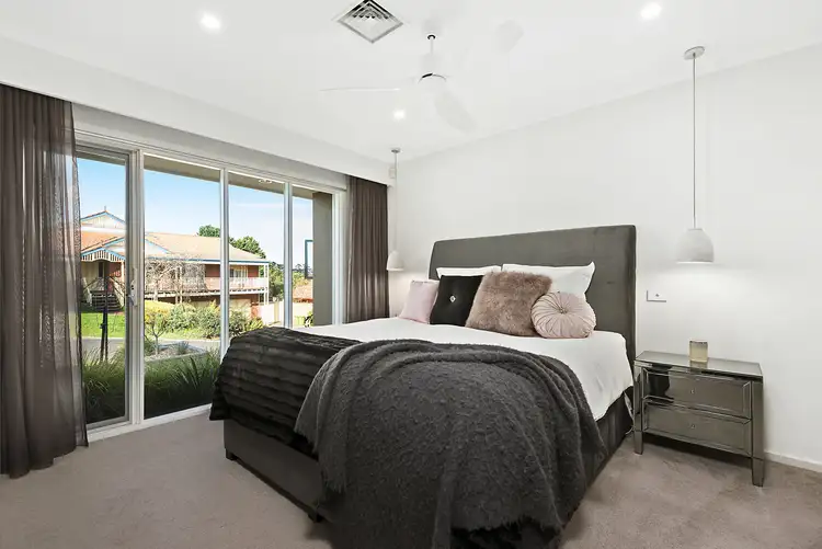Sixth view of Homely house listing, 4 Dunluce Court, Viewbank VIC 3084