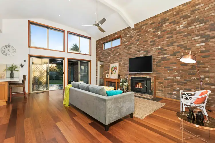Second view of Homely house listing, 32 Sherlowe Crescent, Viewbank VIC 3084