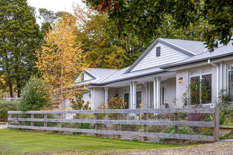 48 Main Street, Gordon VIC 3345