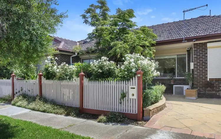 2/67 Milleara Road, Keilor East VIC 3033