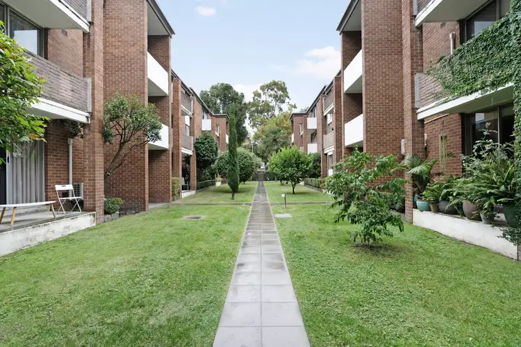 15/70 O'Shanassy Street, North Melbourne VIC 3051