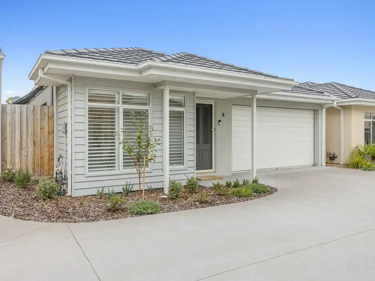5 Oakwood Court, Rosebud VIC 3939